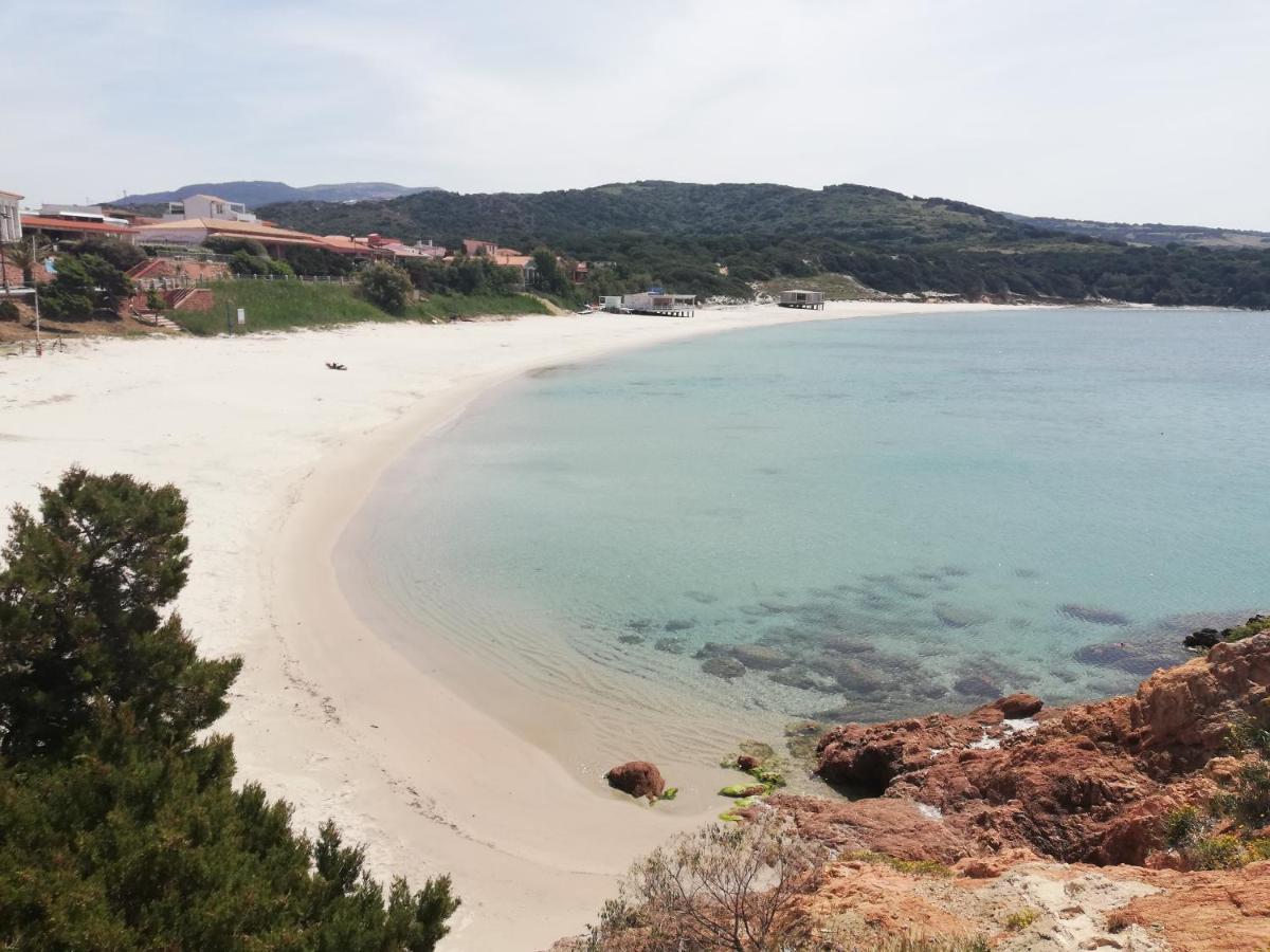 Apartmán Tanca Della Torre Trilocale Vista Mare Isola Rossa Exteriér fotografie