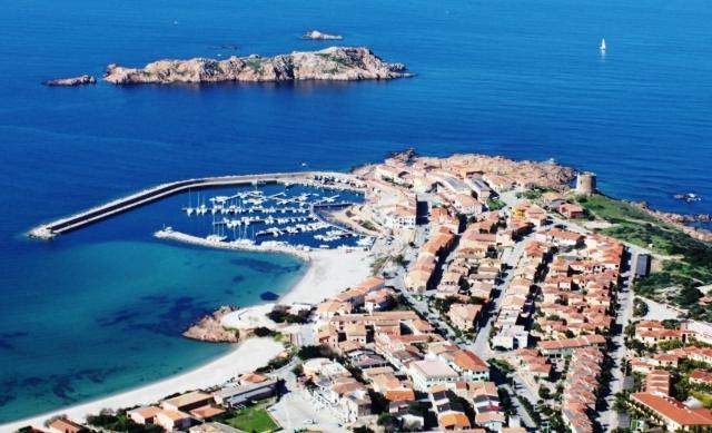 Apartmán Tanca Della Torre Trilocale Vista Mare Isola Rossa Exteriér fotografie
