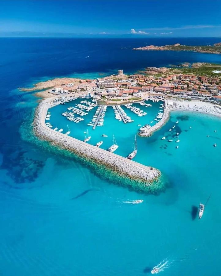 Apartmán Tanca Della Torre Trilocale Vista Mare Isola Rossa Exteriér fotografie